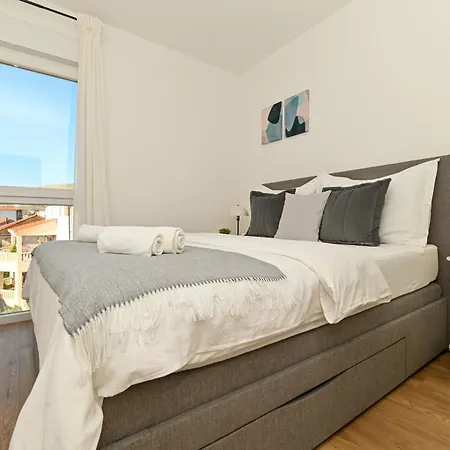 Daire Mav Apt, New, Modern, Near Old Town, Free Parking *